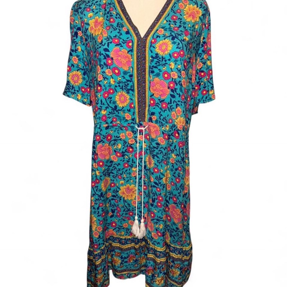 NWT Bohemian Festival Floral V-Neck Tunic Dress